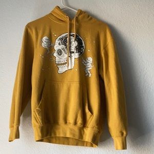 Yellow skull and astronauts hoodie. Eighty eight size small.